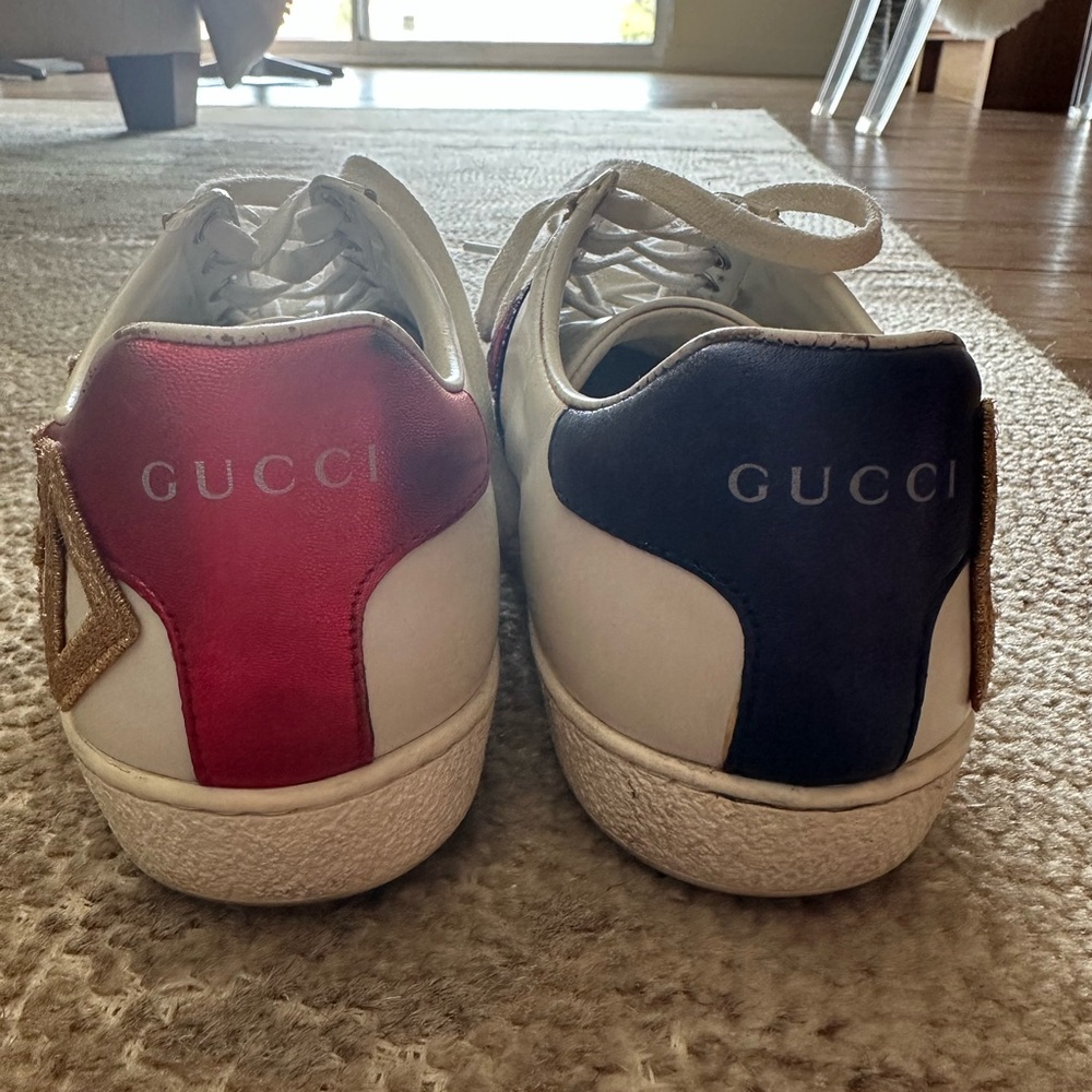 Gucci White Low-Top Leather Sneakers with Gold Accent Details - Picture 2 of 7